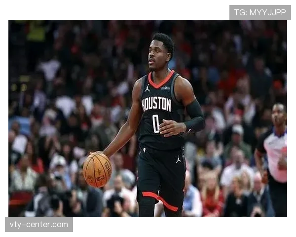 霍勒迪突破制造错位提升球队关键时刻得分效率